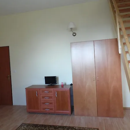 Hotel Kenese באלאטונקנשה