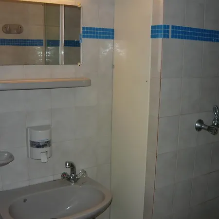 Hotel Kenese 4* באלאטונקנשה