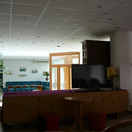 מלון Hotel Kenese