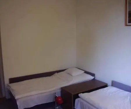 فندق Hotel Kenese بالاتونكينيشي