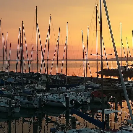 Hotel Kenese 4* באלאטונקנשה