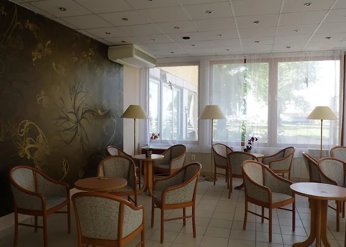 Hotel Kenese Hotel 4*