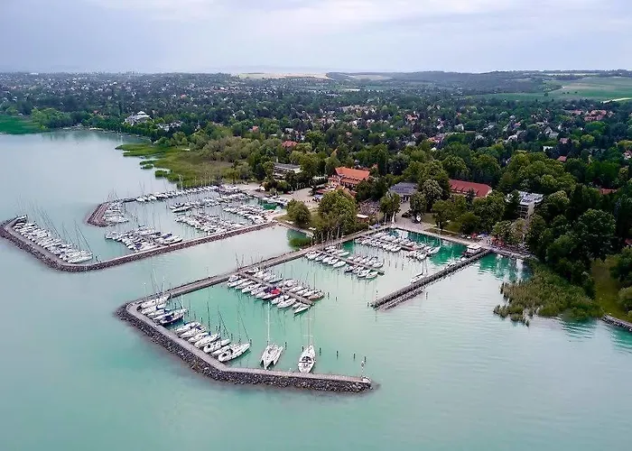 Hotel Hotel Kenese 4*